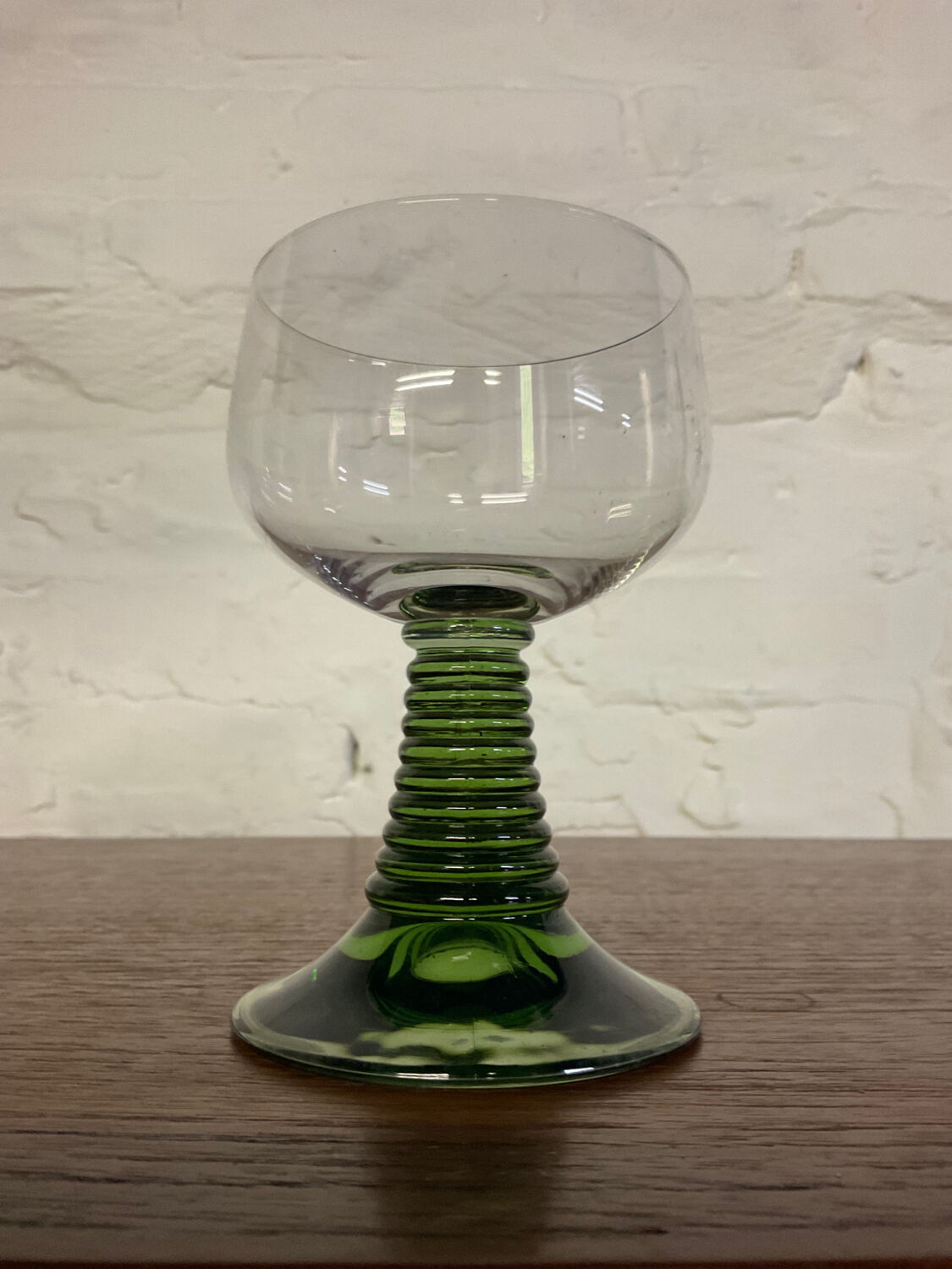 Série de 10 verres à vin vintage