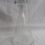 Carafe en verre soufflé taillé