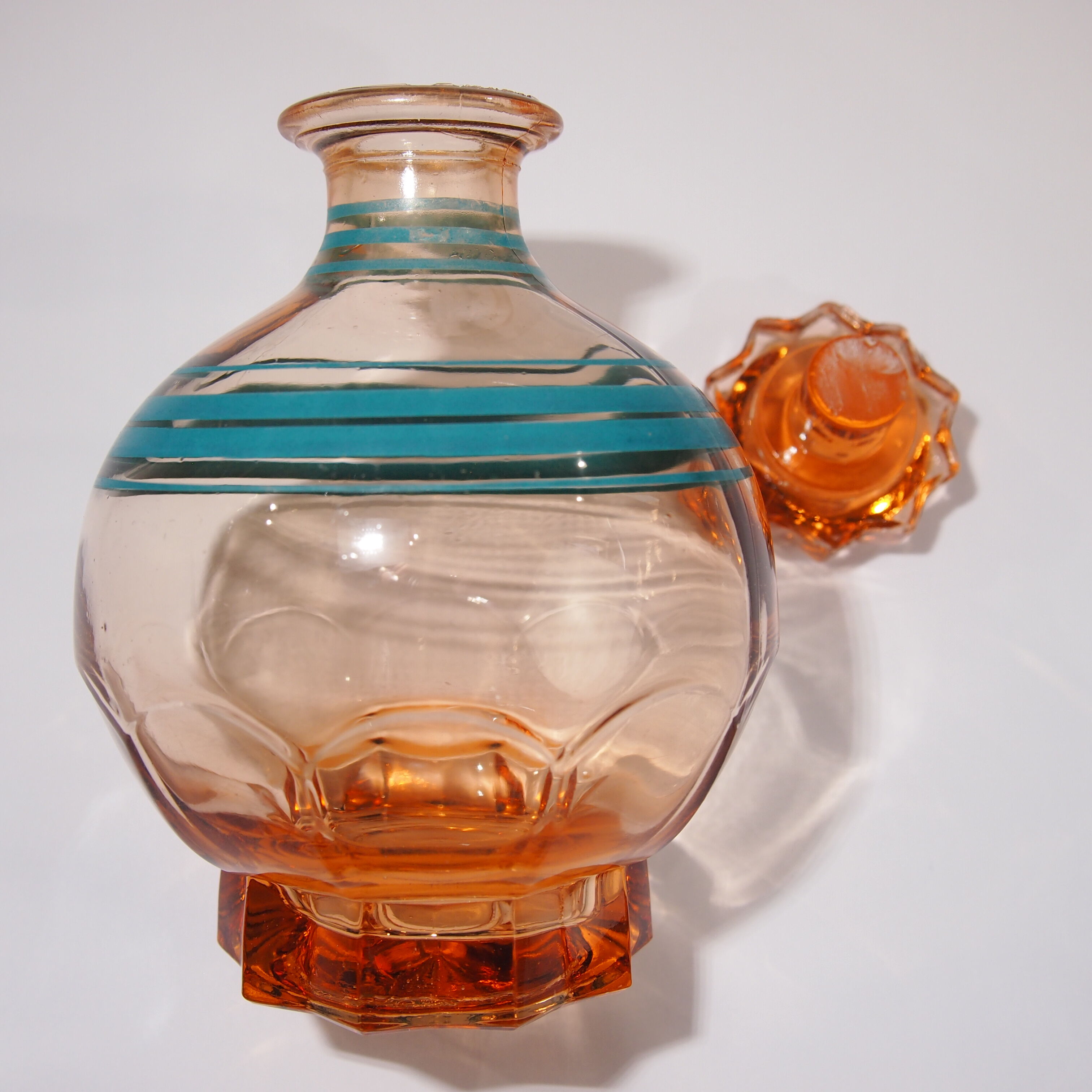 Liqueur /vintage service /table service