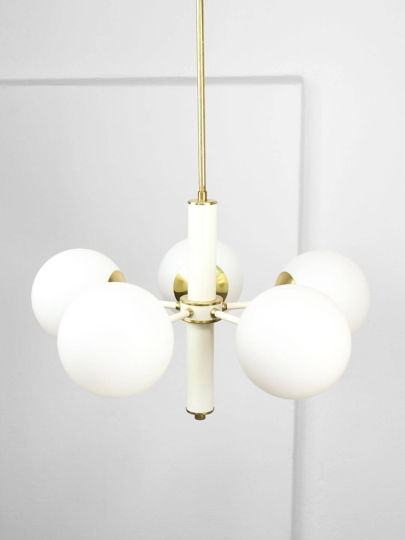 Mid-century Modern Italian Brass and Opaline Sputnik Chandelier