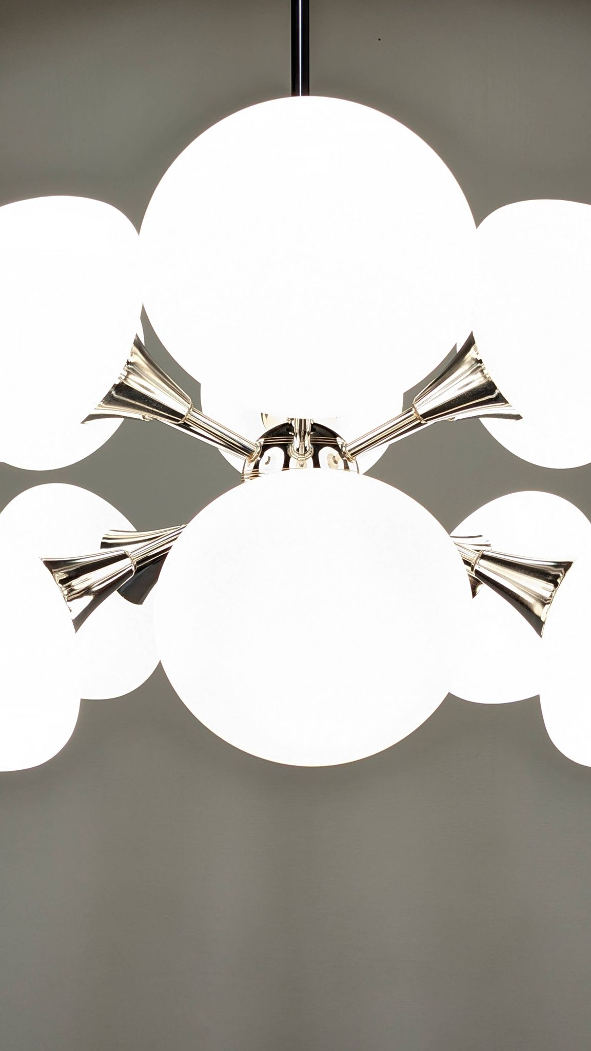 Sputnik chandelier with 12 frosted glass lights, Italy circa 1970.