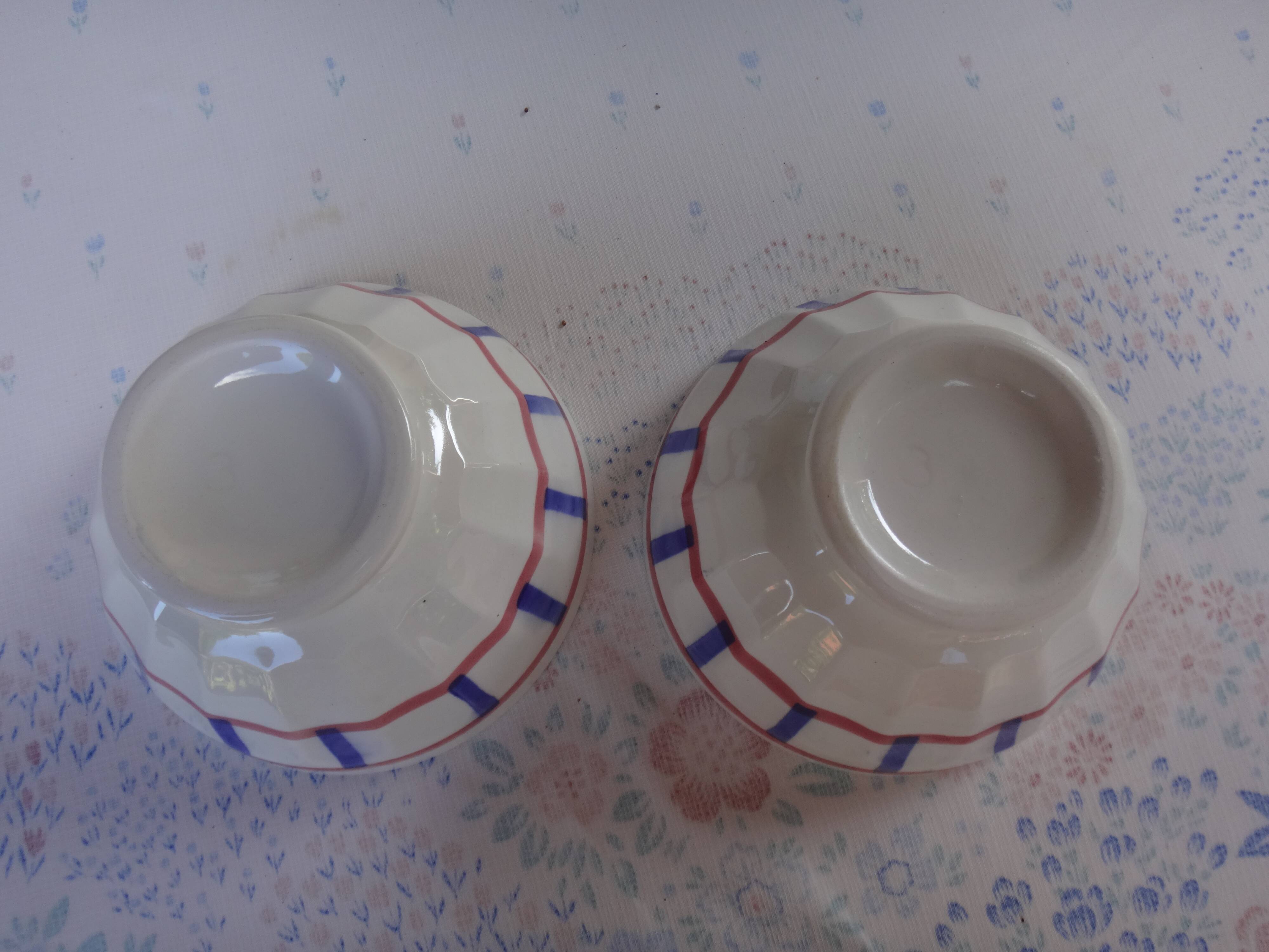 Numbered Basque bowls