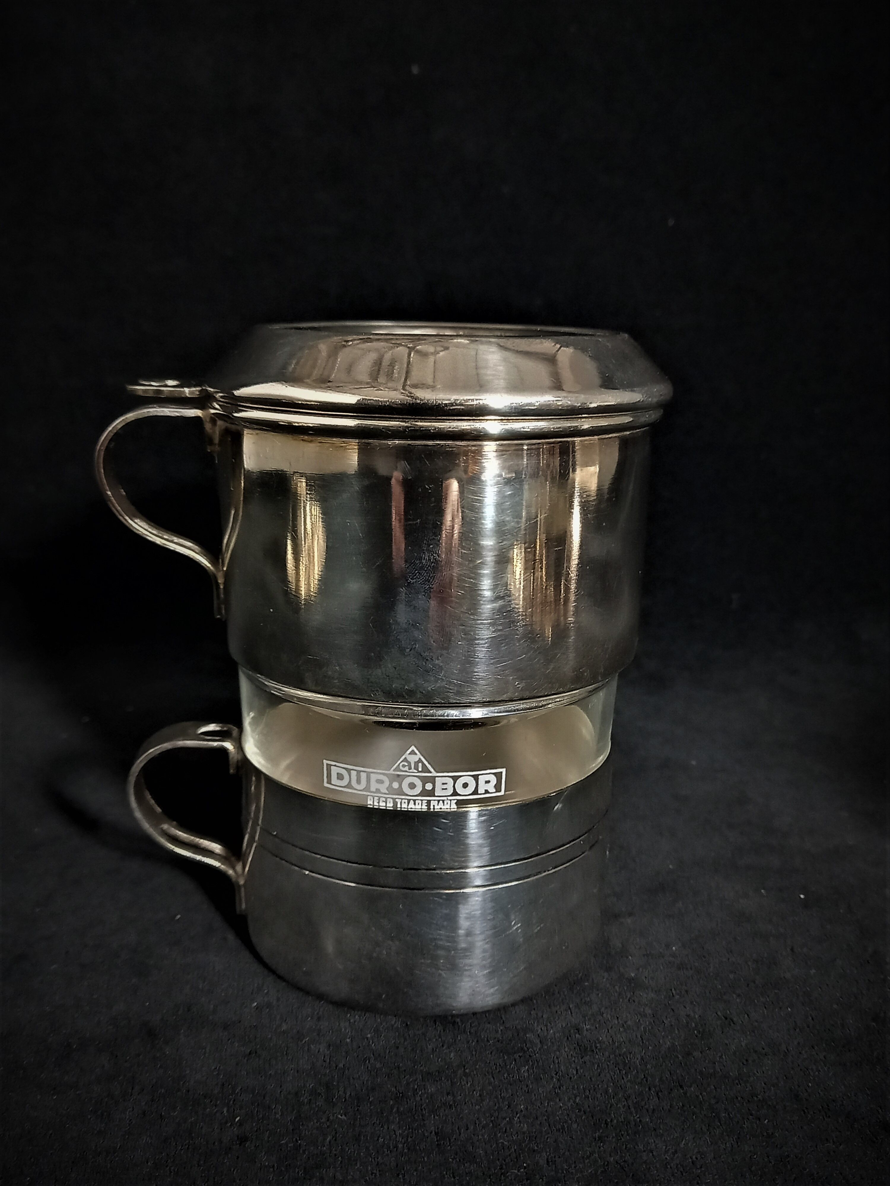 Ensemble de tasses café-filtre dur-o-bor avec sucrière et pot de lait