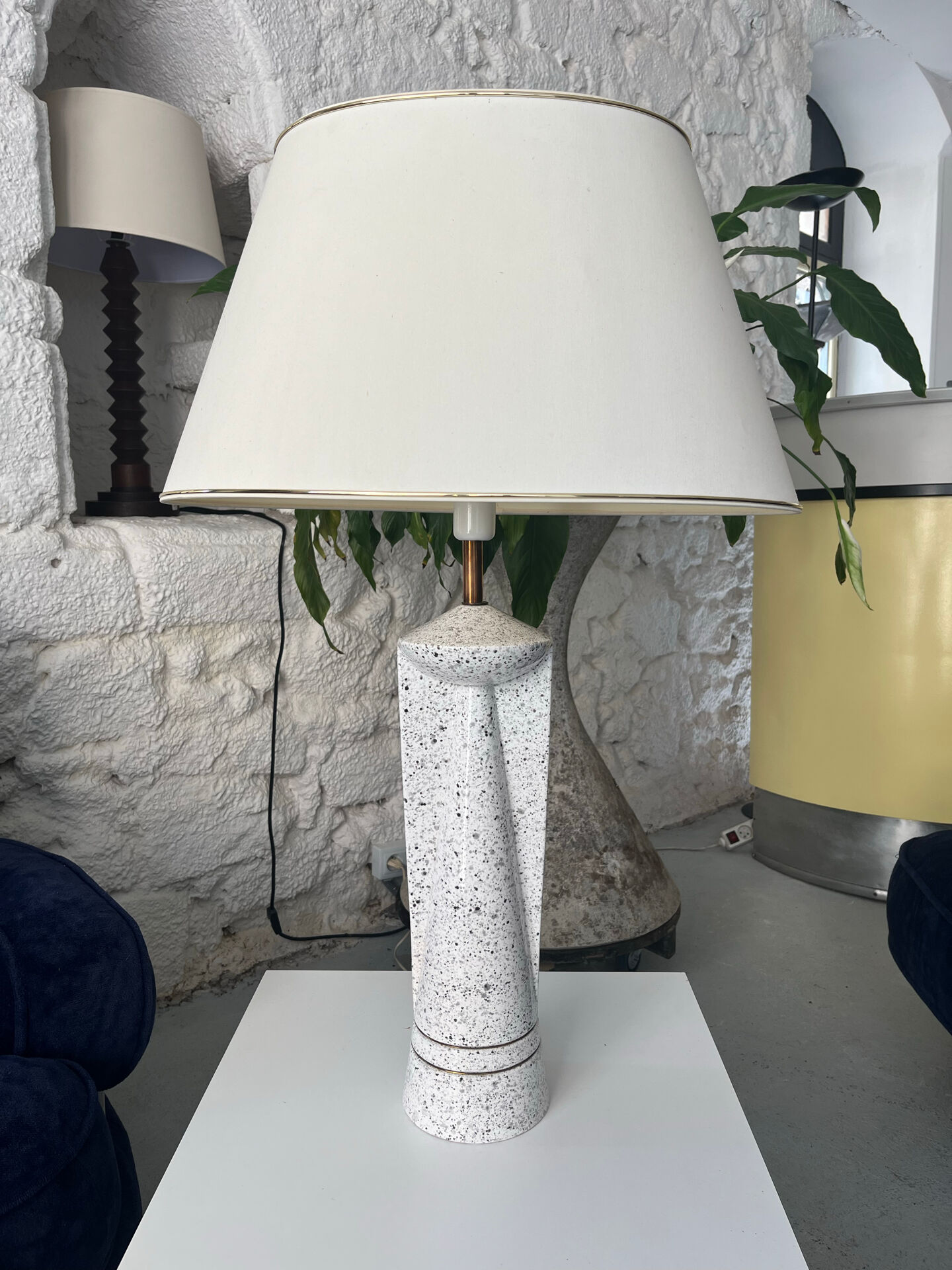 Art Deco style lamp