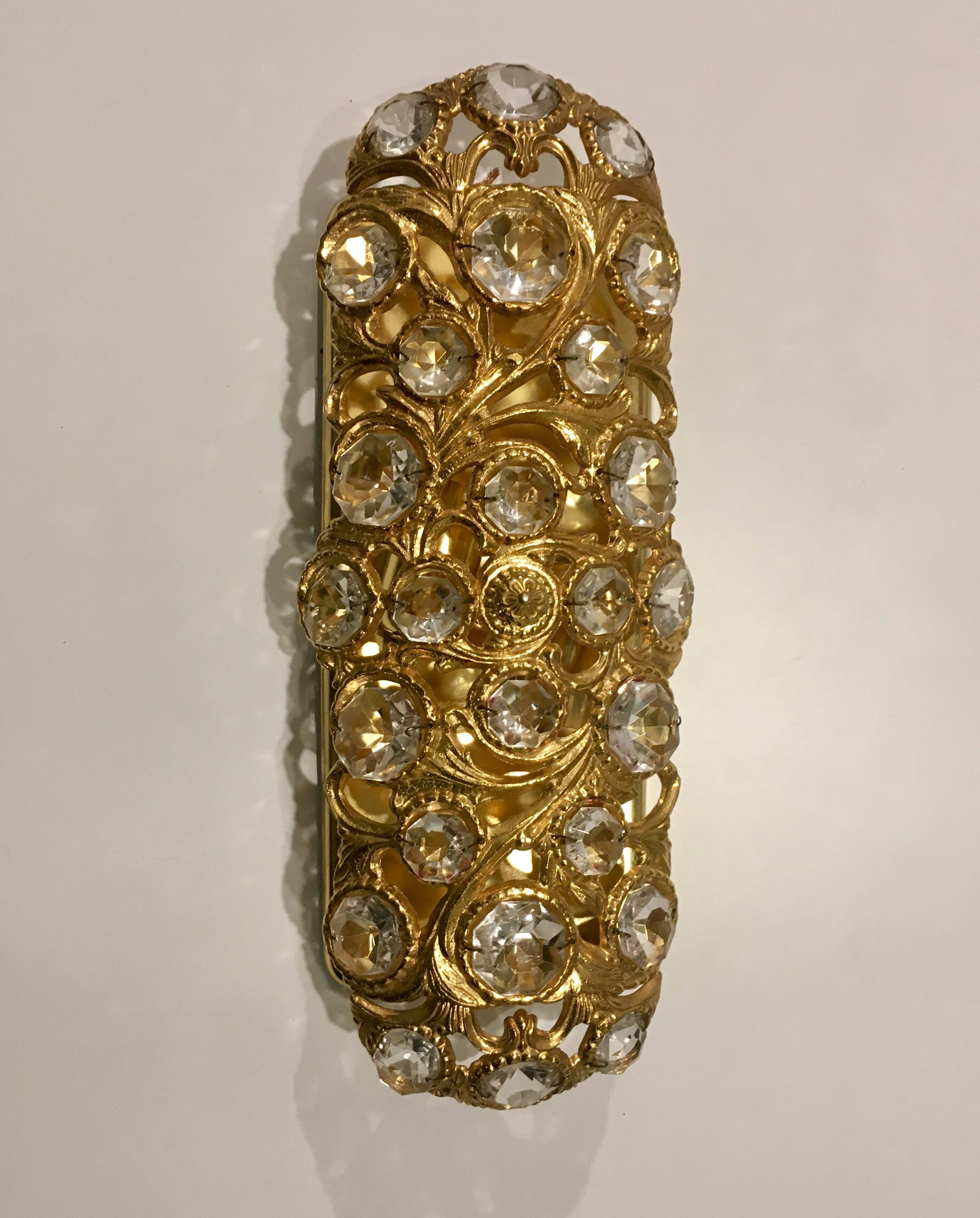 Wall lamp in gilded brass and glass, Peris Andreu, Spain, 1960s