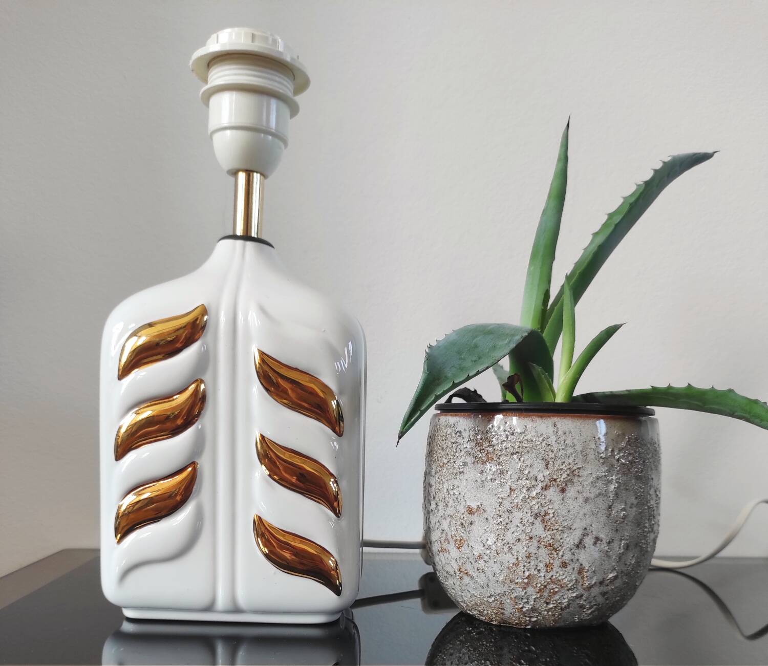 Vintage lamp base, white and gold ceramic, 70s.
