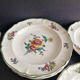 Set of 8 Villeroy and Boch Mettlach earthenware soup plates model 1562