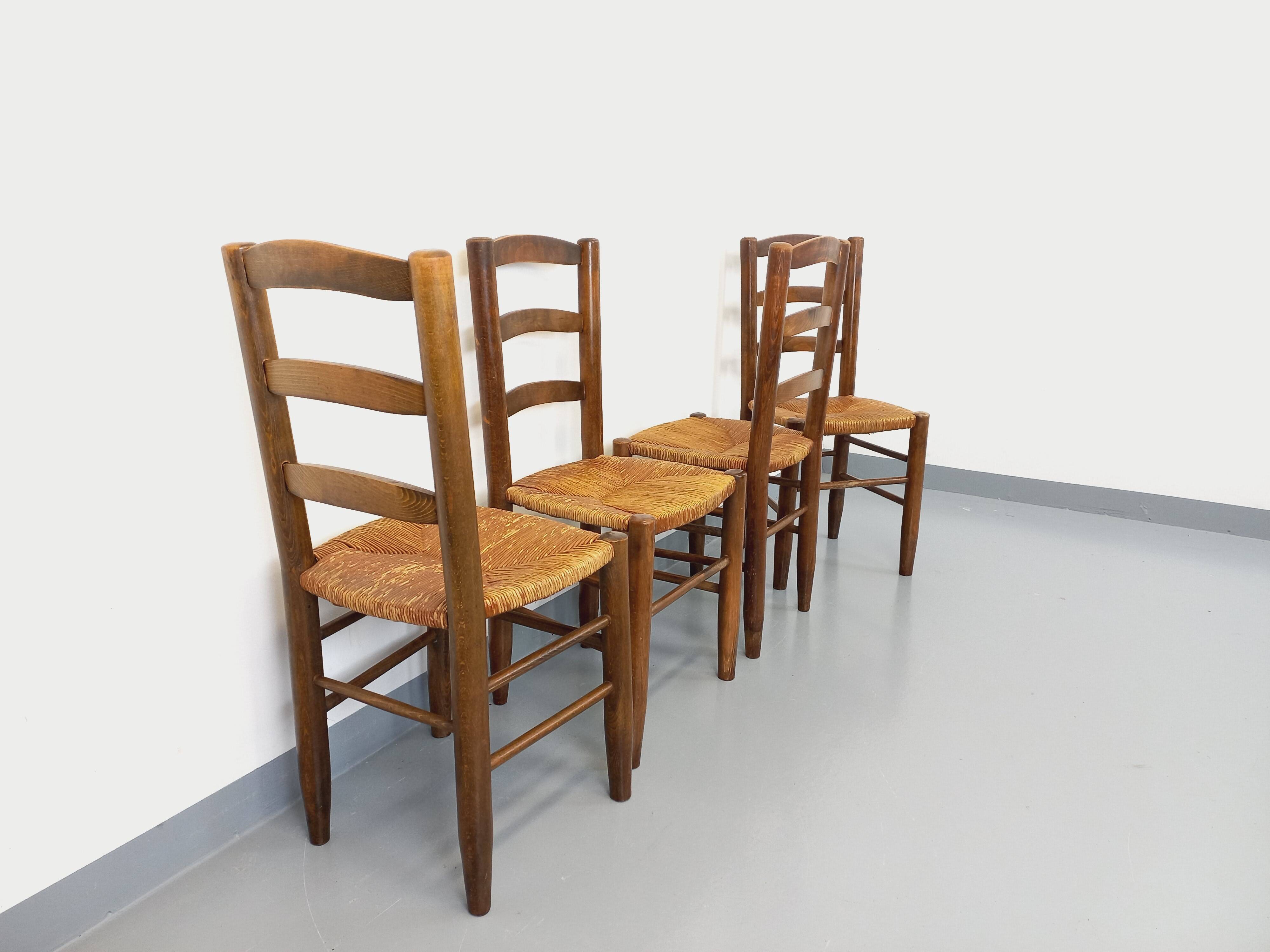 Set of 4 vintage brutalist chairs in wood and straw from the 60s