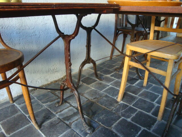 Bistro table