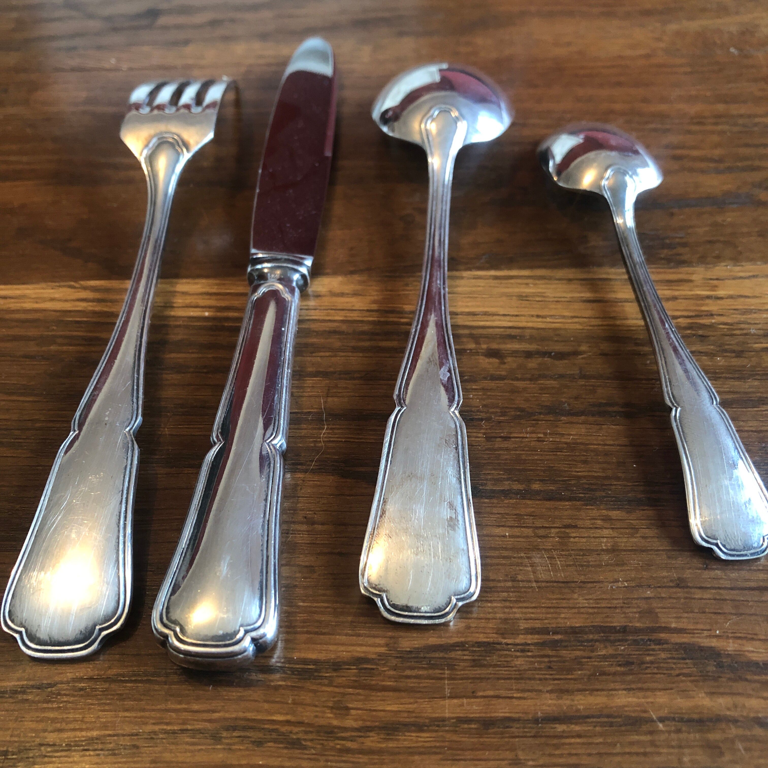 1 set 4 silver metal cover