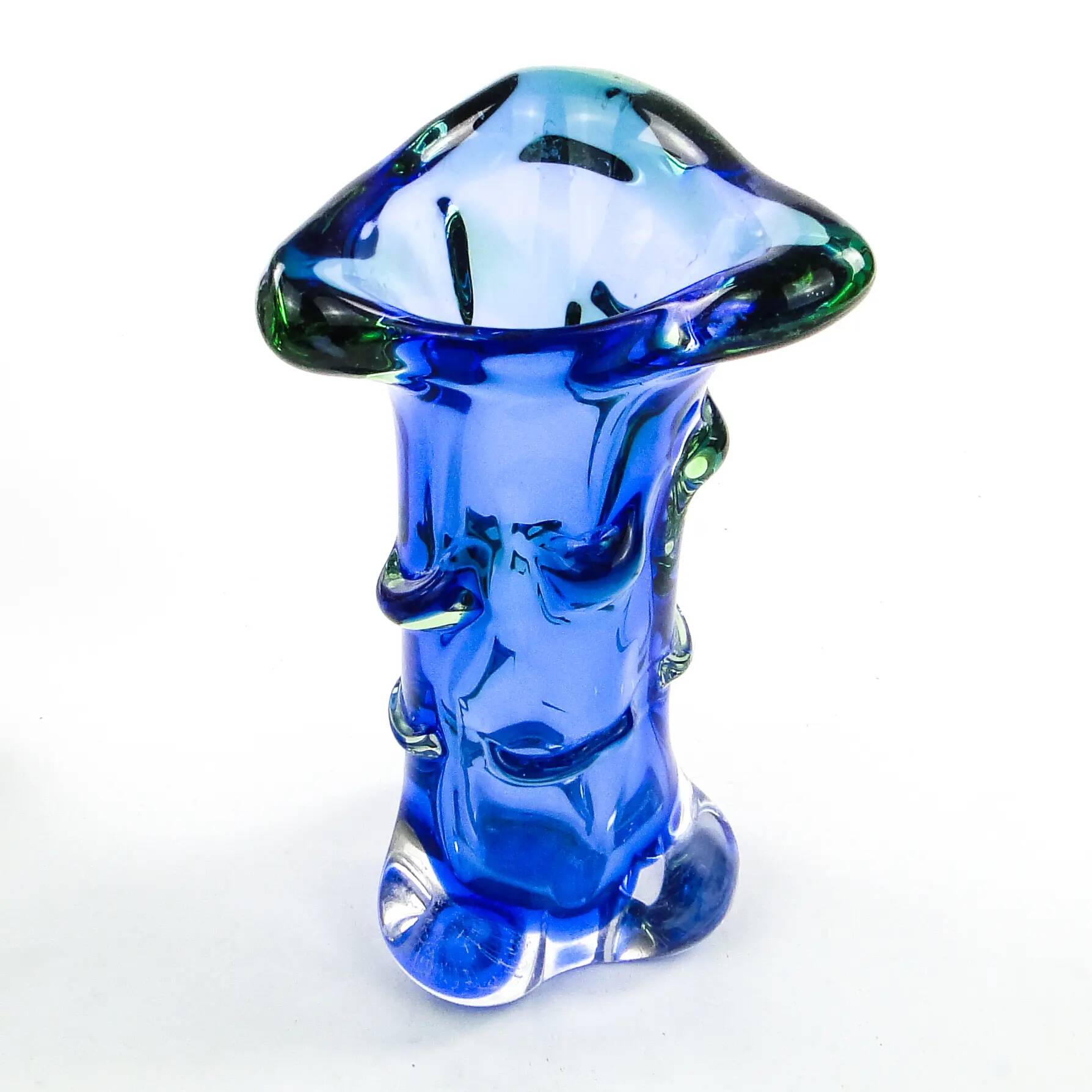 Vase moderne du milieu du siècle, en verre, conçu par J. Hospodka, Tchécoslovaquie, années 1960.
