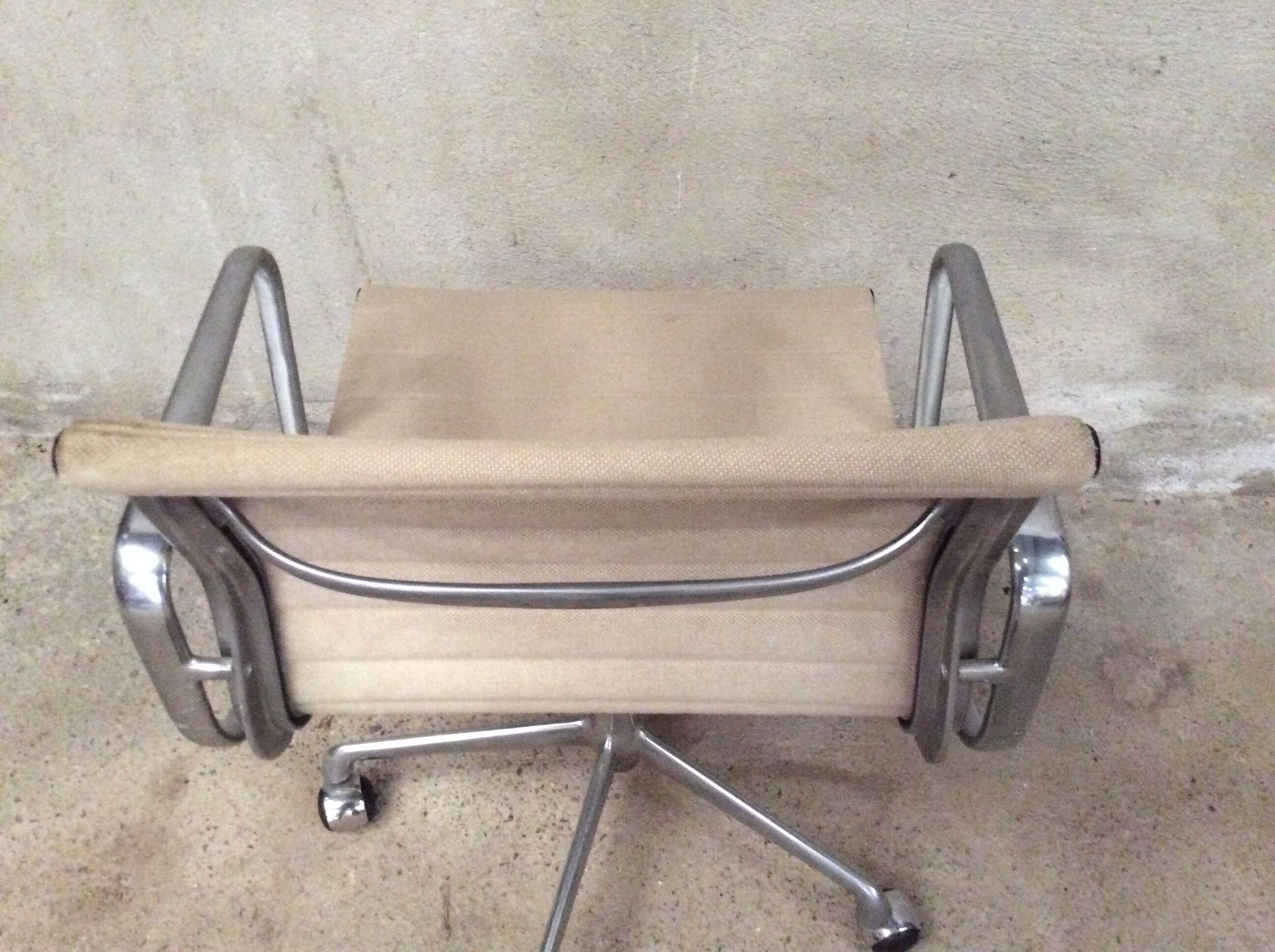 Ea 107 chair by Charles and Ray Eames for Herman Miller 1969