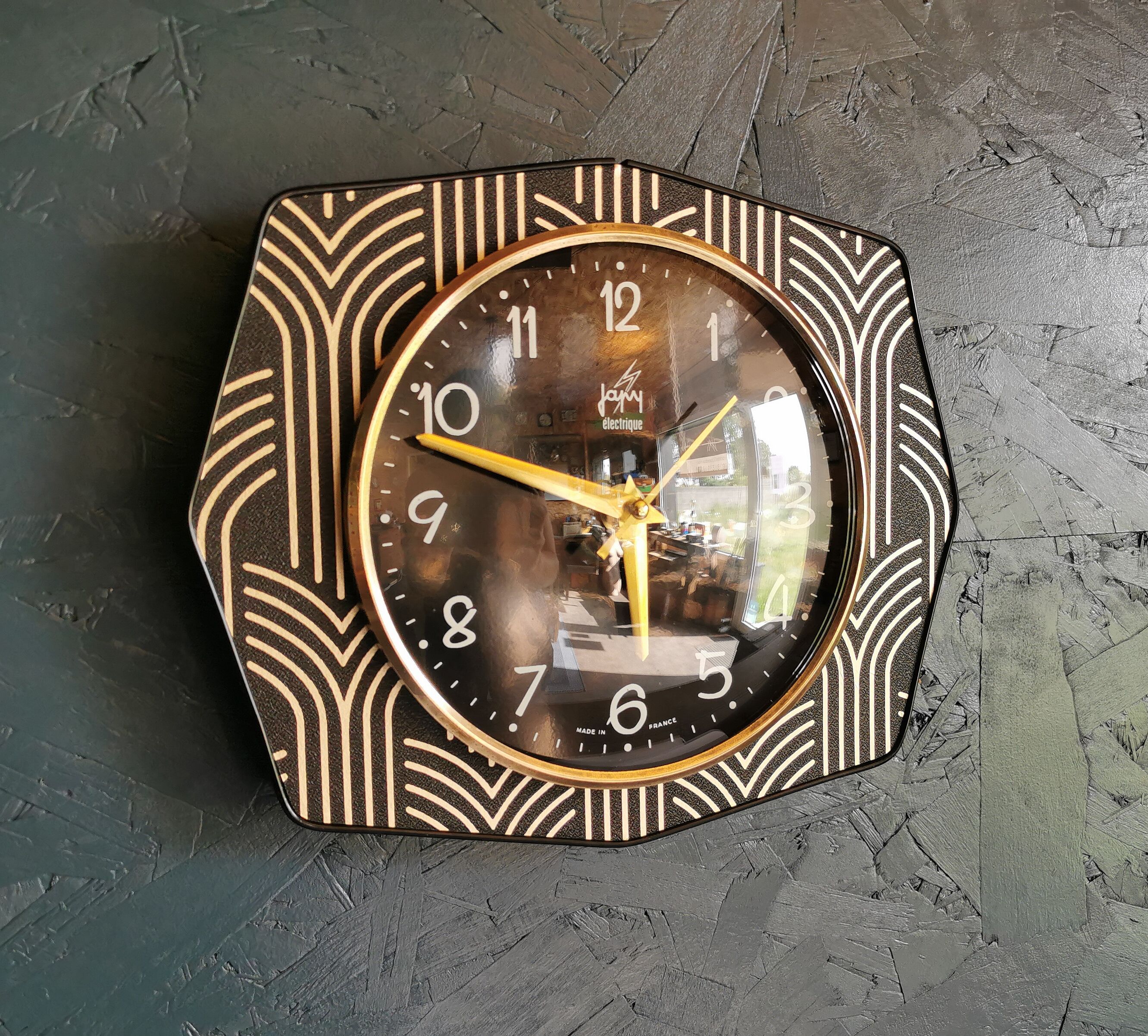 Vintage clock silent wall clock 60s "Golden Black Electric Japy"