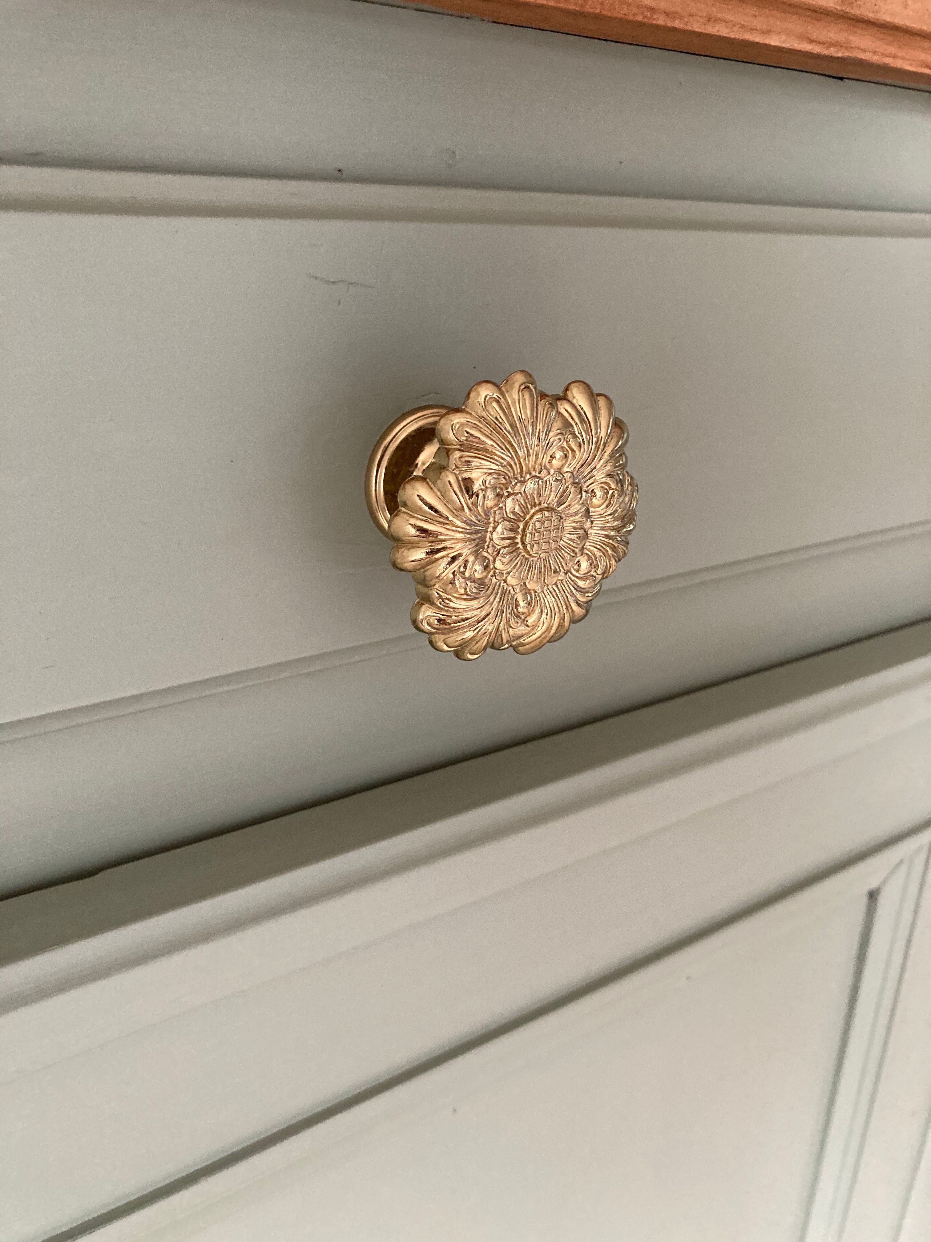 Pastel green low buffet, raw wood tray