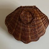 Empty corrugated shell pocket in wicker basket makers