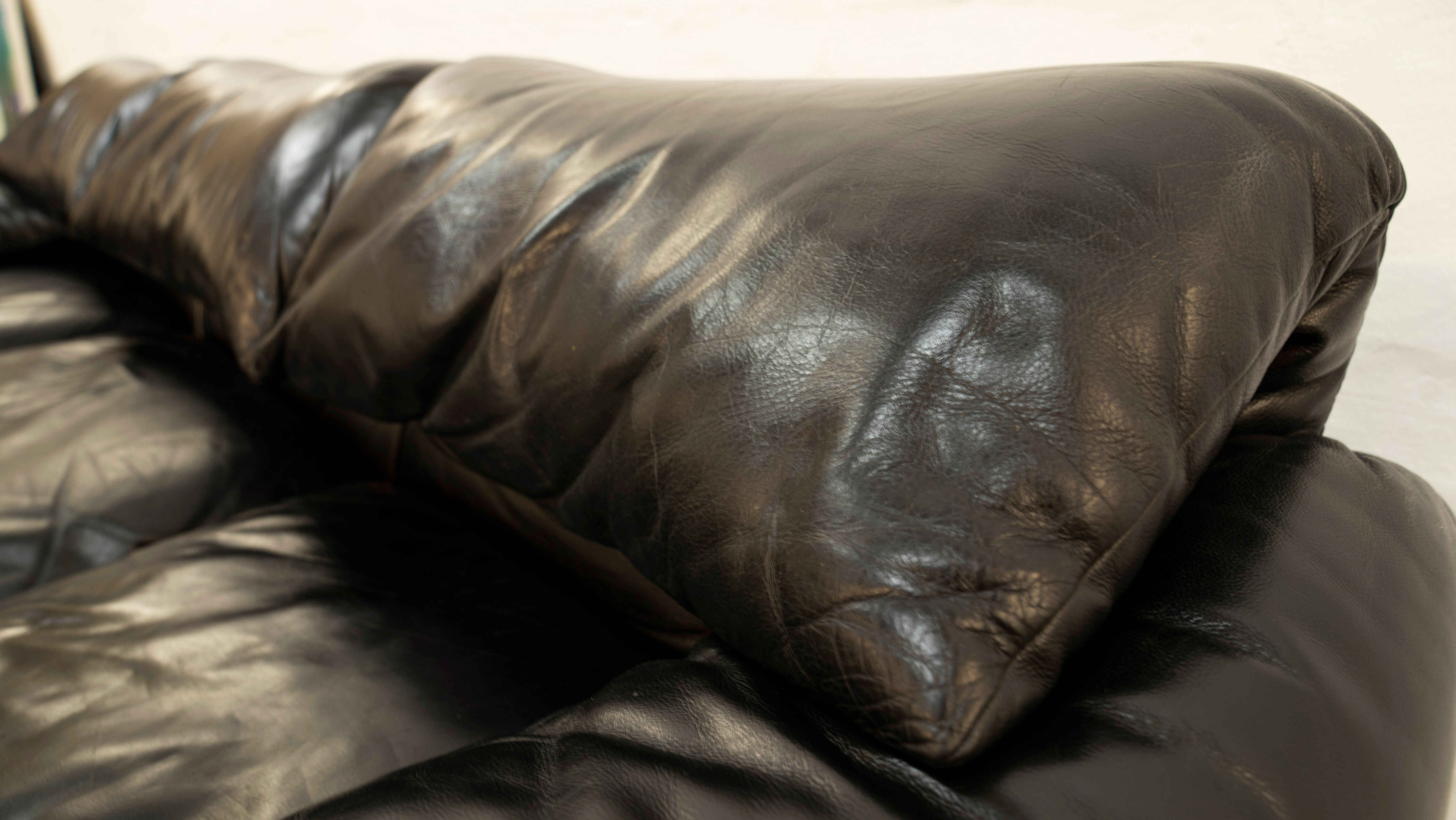 Maralunga 3-Seat Sofa in black leather by Vico Magistretti for Cassina