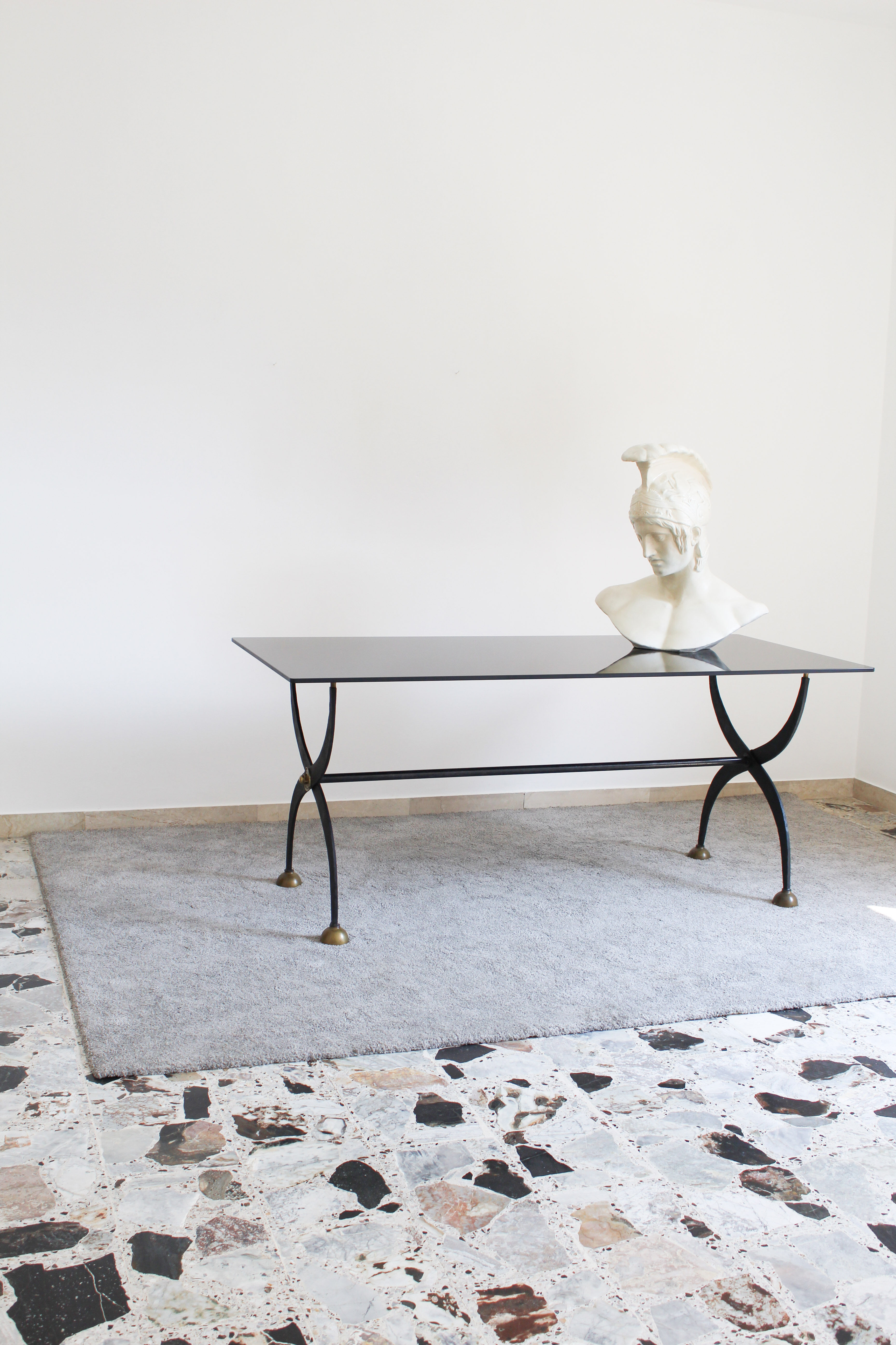 Wrought iron table with black lacquered glass, Italia 1970s