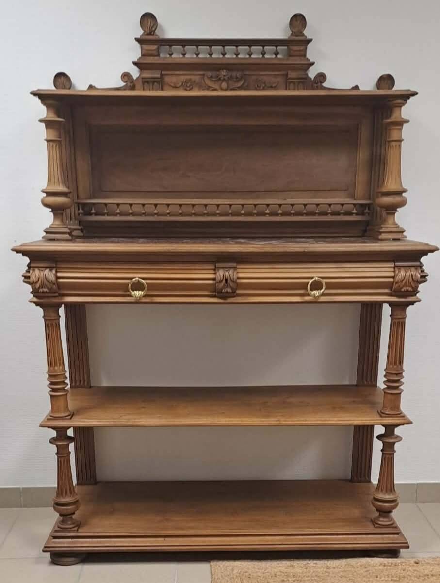 Vaisselier de style Henri II