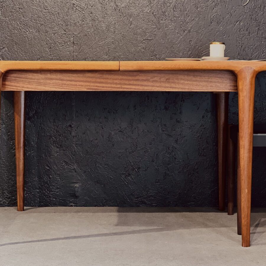 Wrighton Extension Dining Table