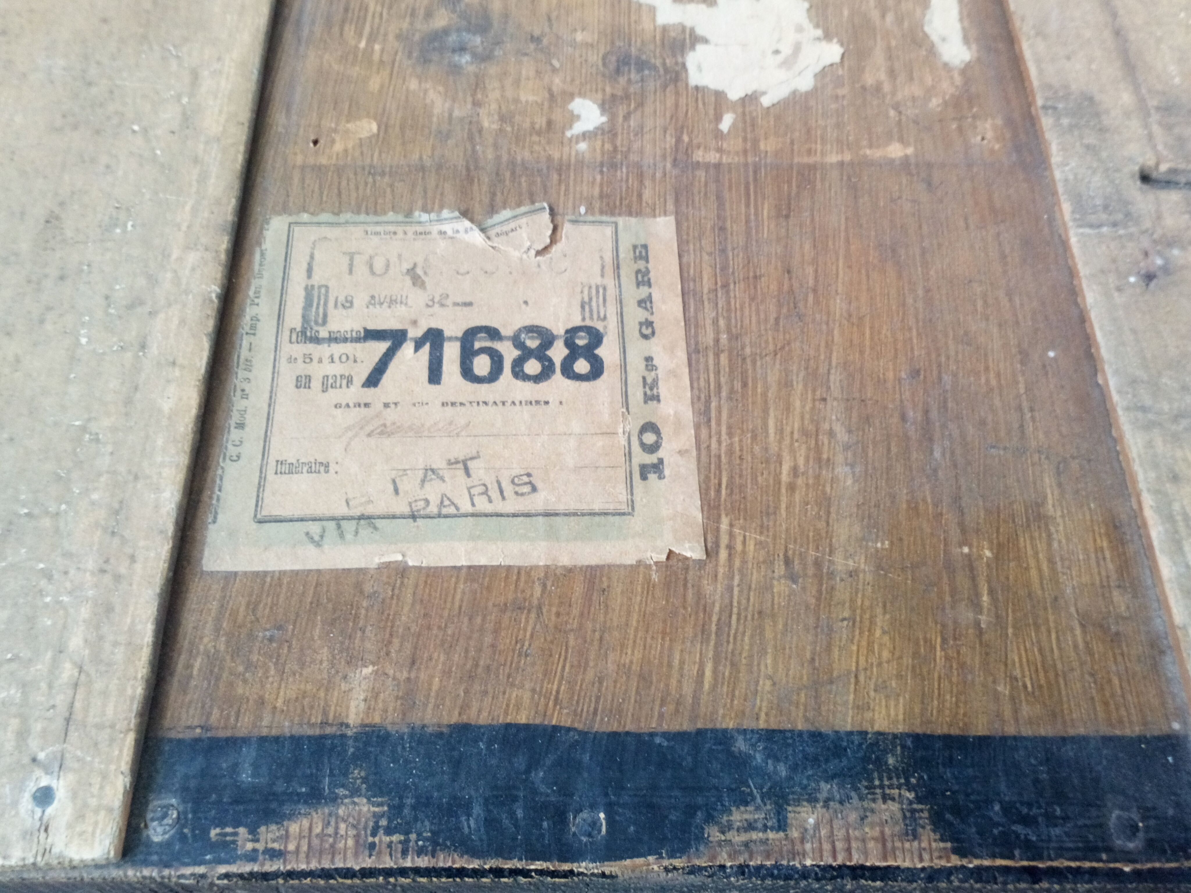 Old container of starch