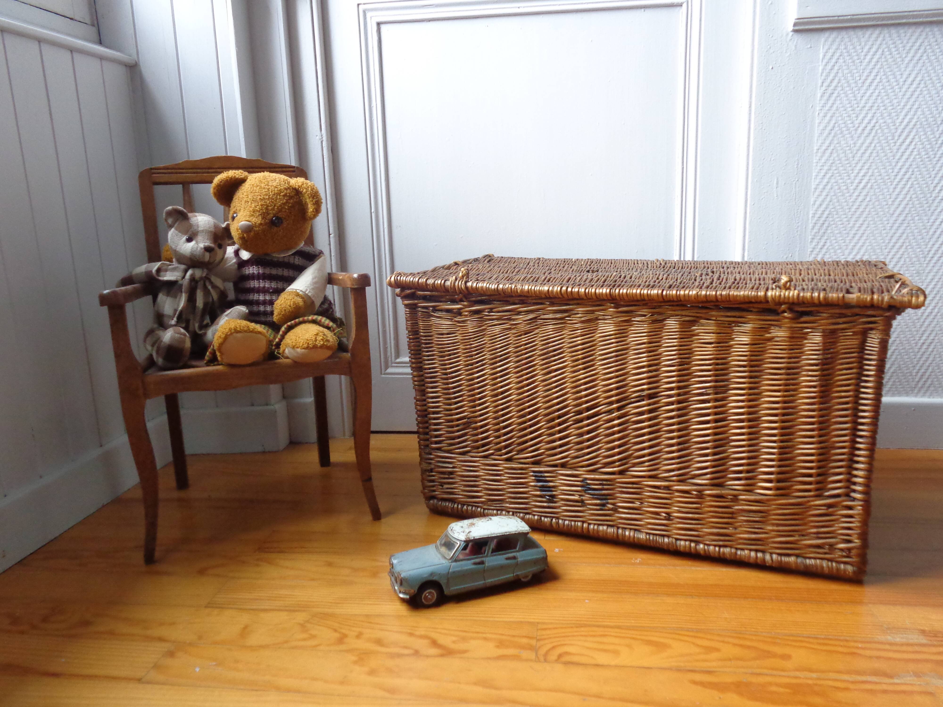 Ancient rattan wicker trunk