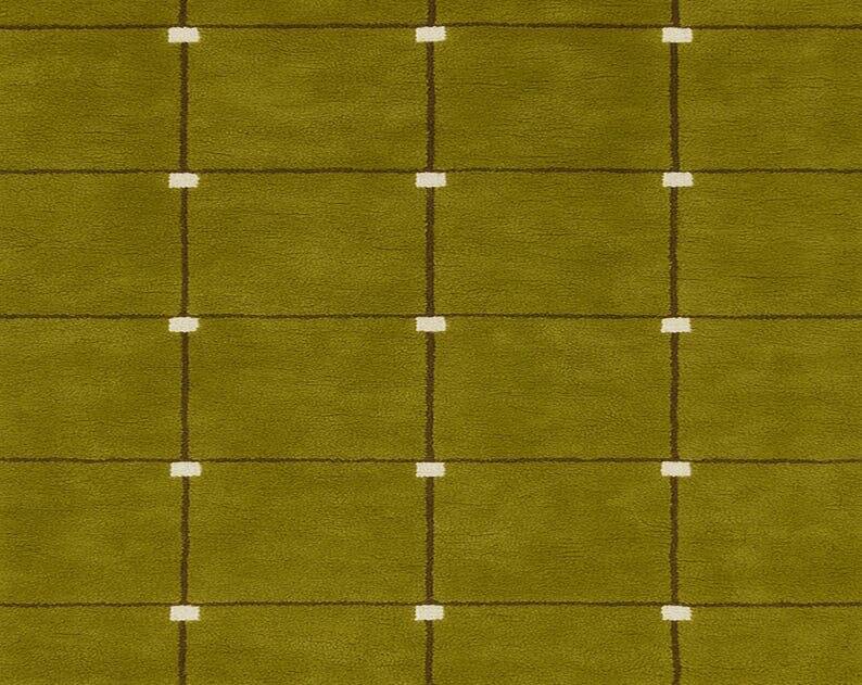 Handwoven natural wool rug, size 150/250 cm.