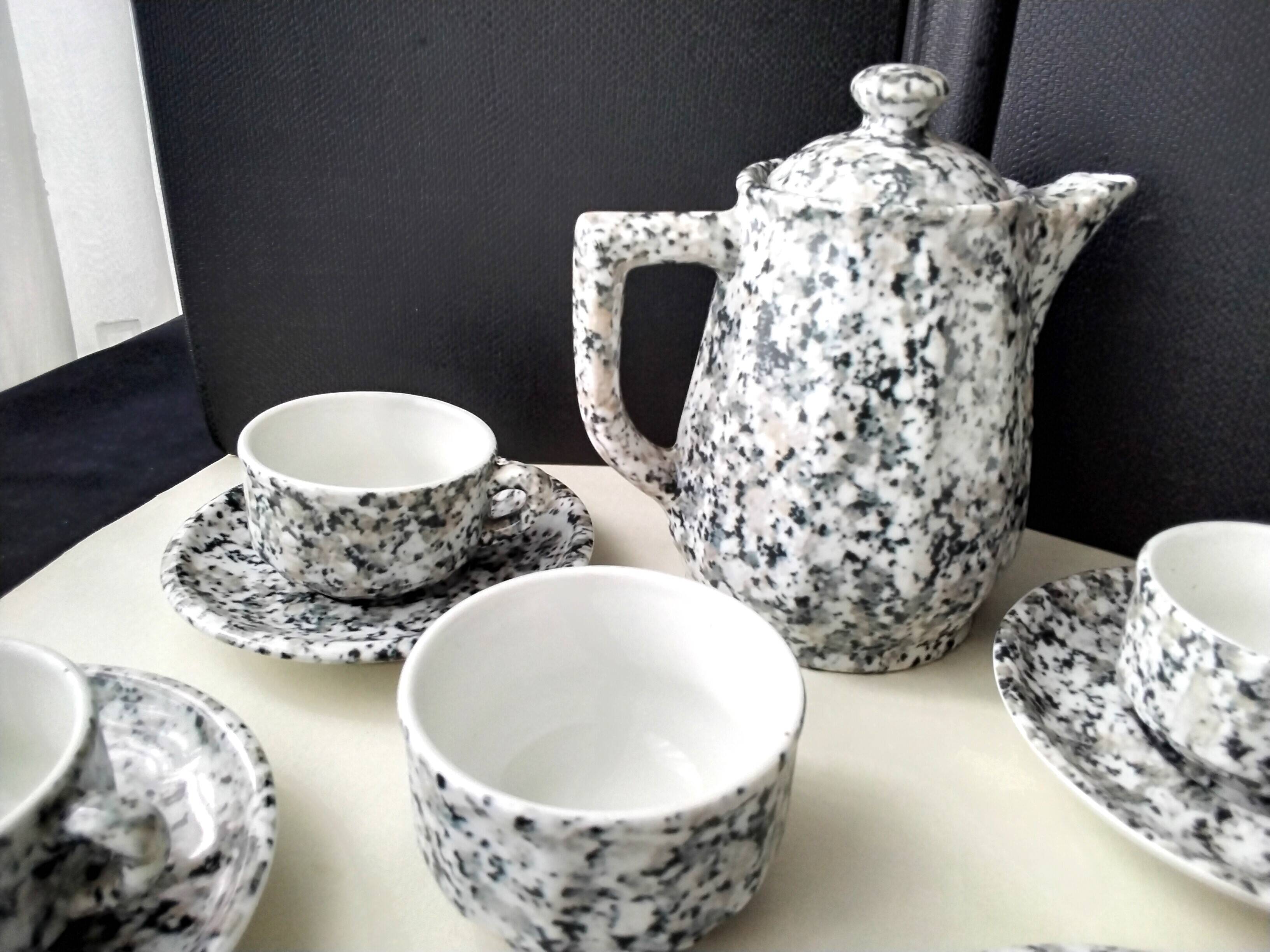 Apilco porcelain coffee service for Geneviève Lethu