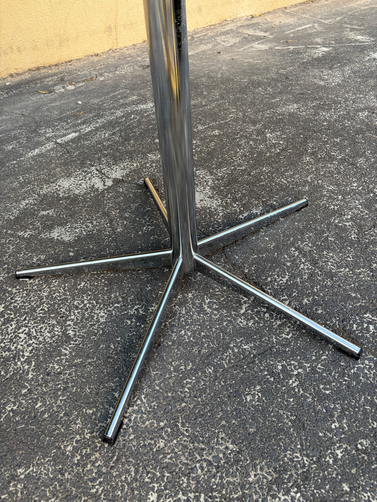 Table ronde vintage design verre/chrome année 90’s
