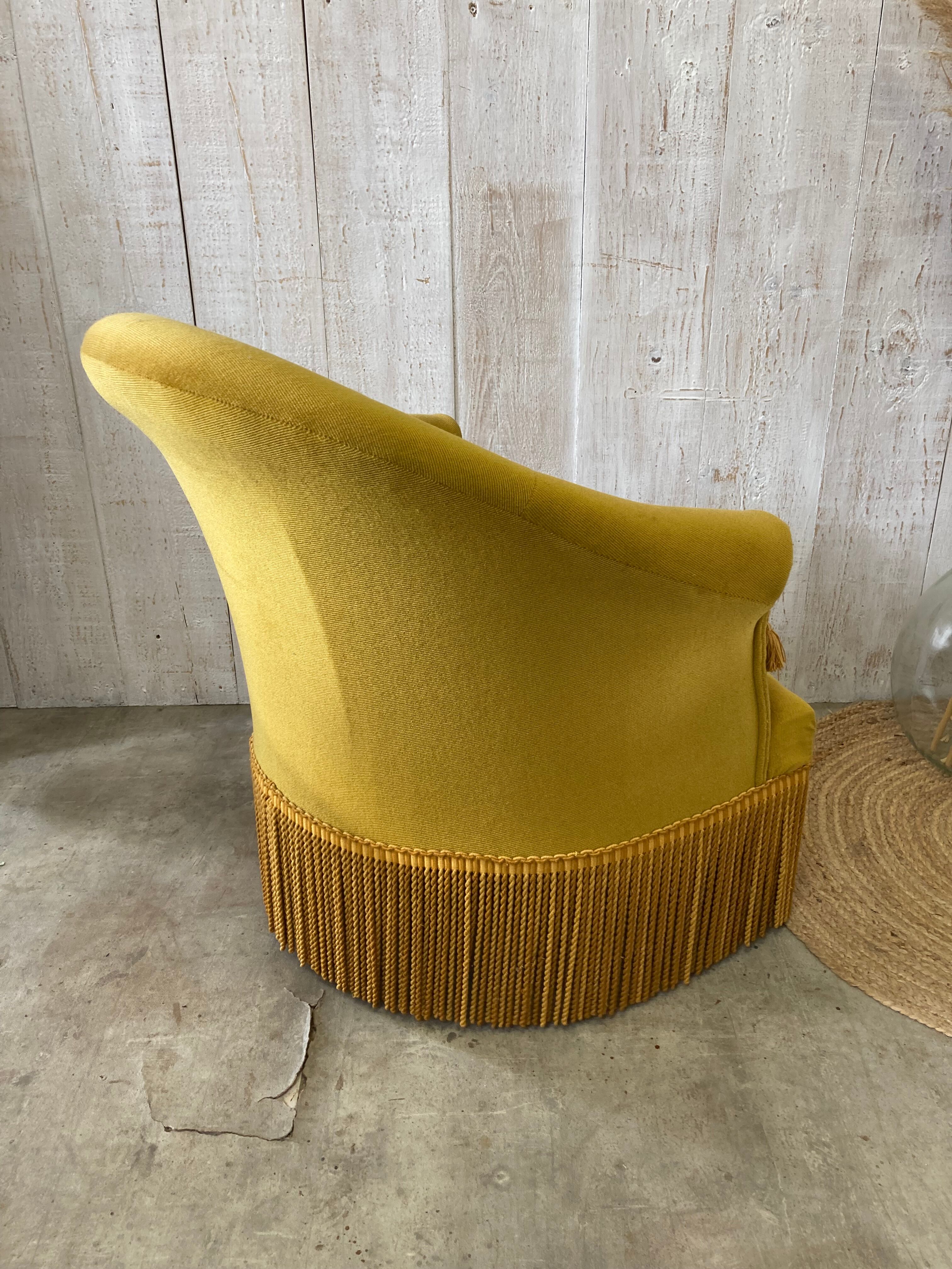 Velvet toad armchair