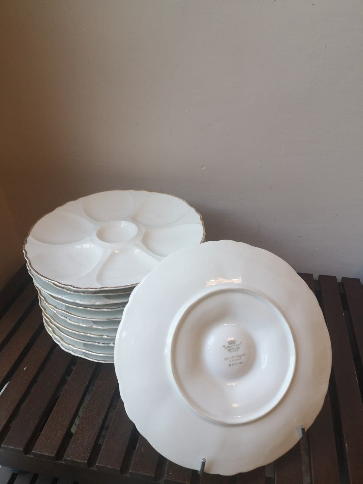12 huitres porcelain plates from Limoges circa 1970