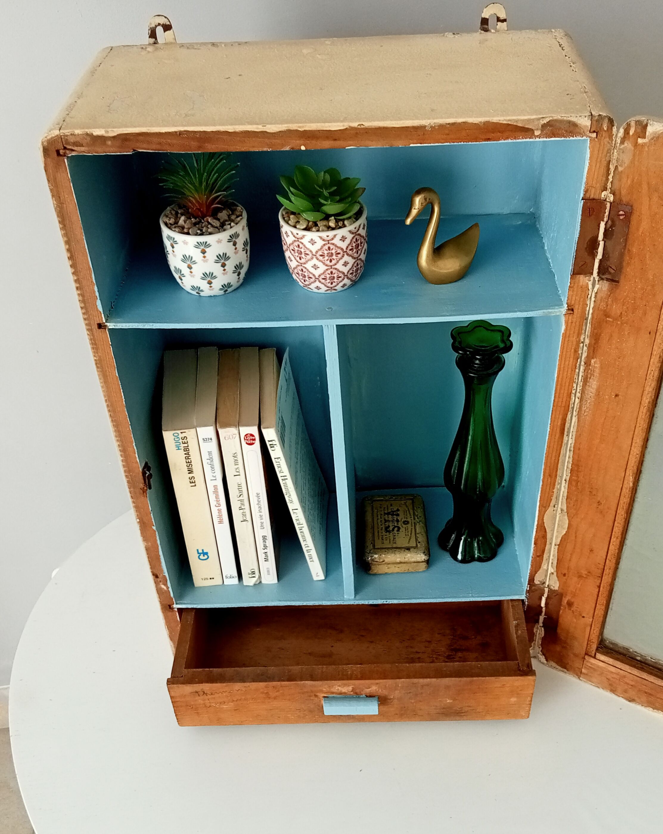 Glass medicine cabinet 50s