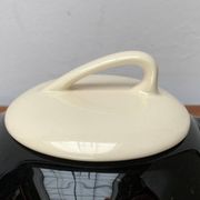 Postmodern ceramic teapot or coffee pot by Pagnossin, Italy, 1980s.