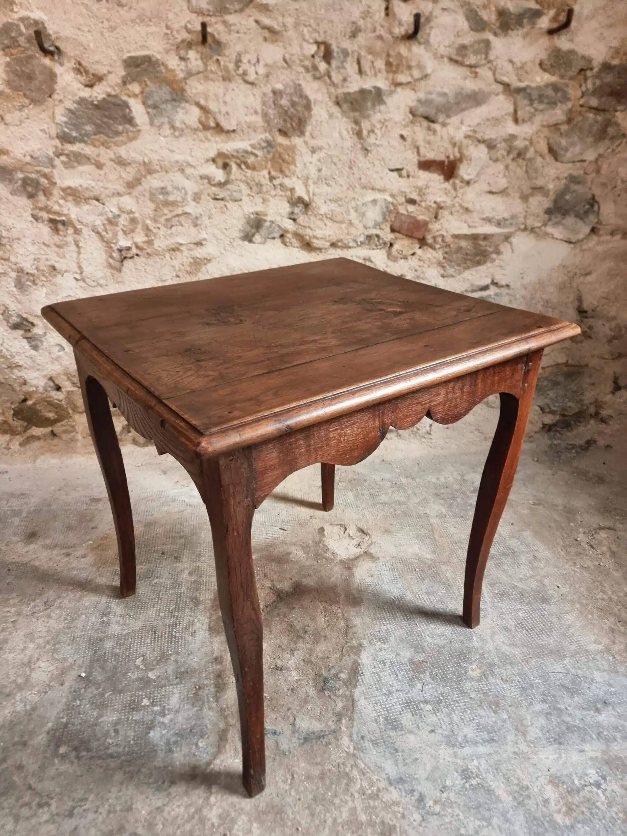 Antique oak side table, provincial writing table from the 18th century, Louis XV style.