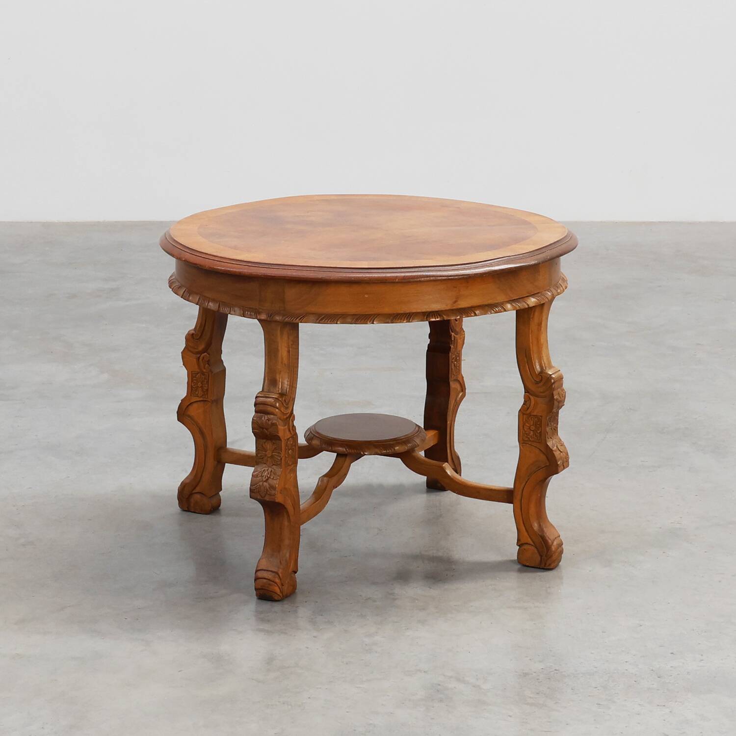 Renaissance‑Style Round Walnut Coffee Table, France – Late 19th Century