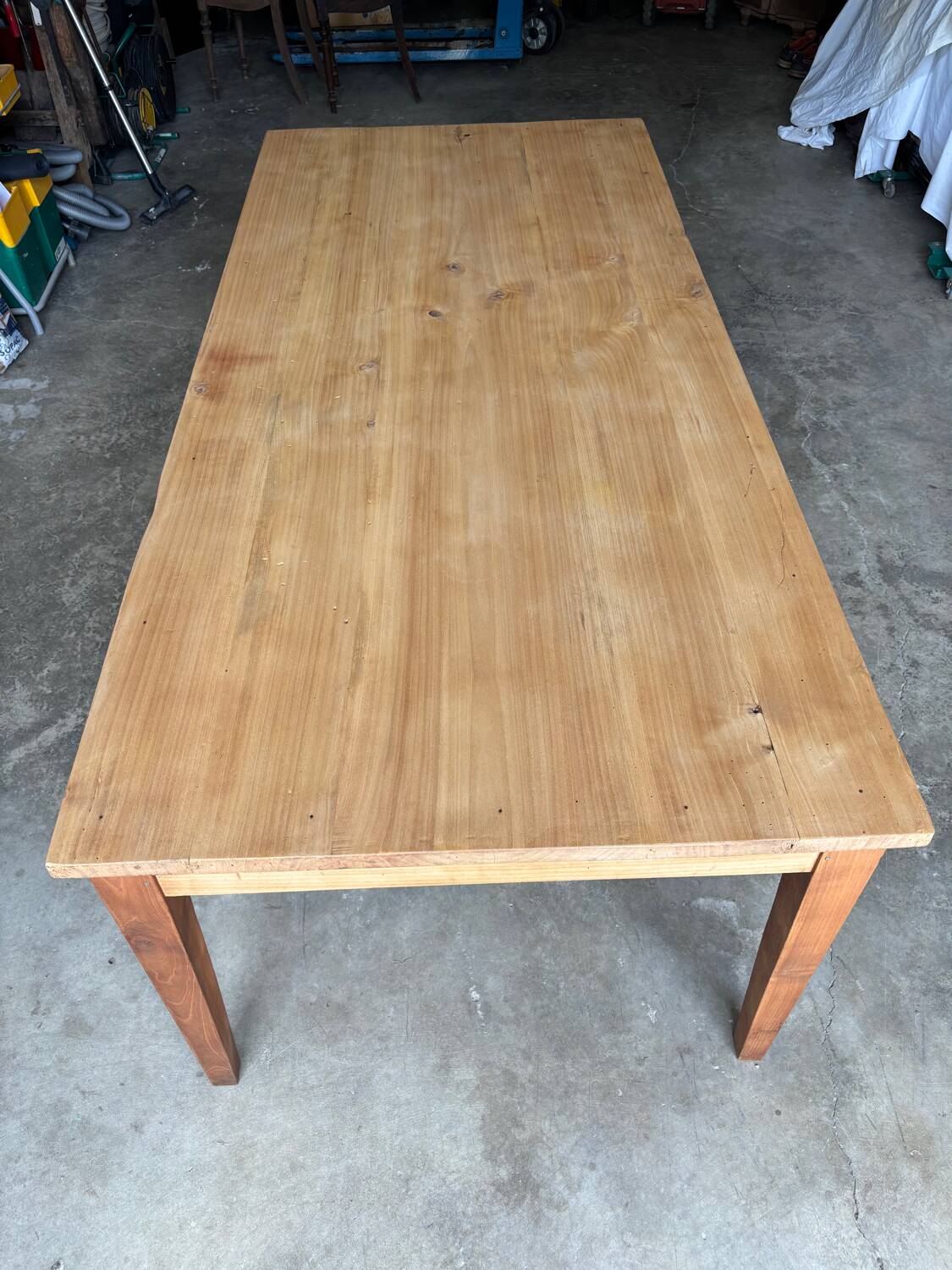 Farmhouse table