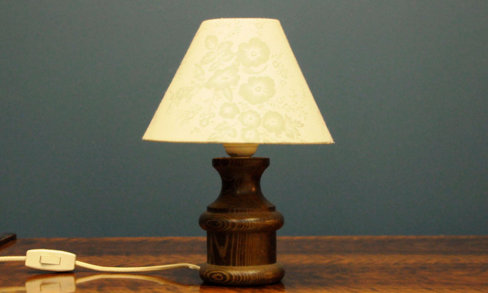 Sygnowana Drewniana Lampa AFAS