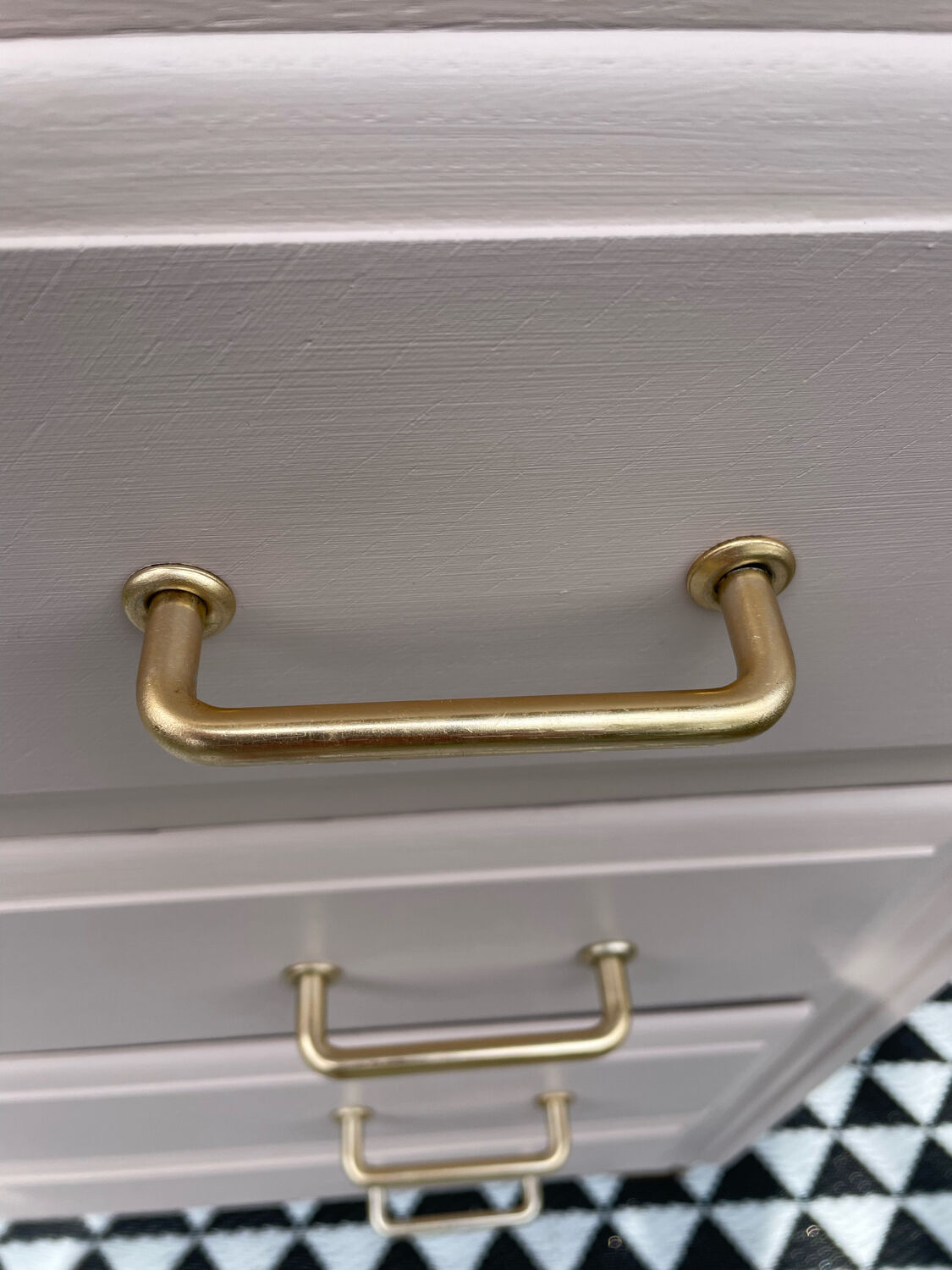 Vintage chest of drawers