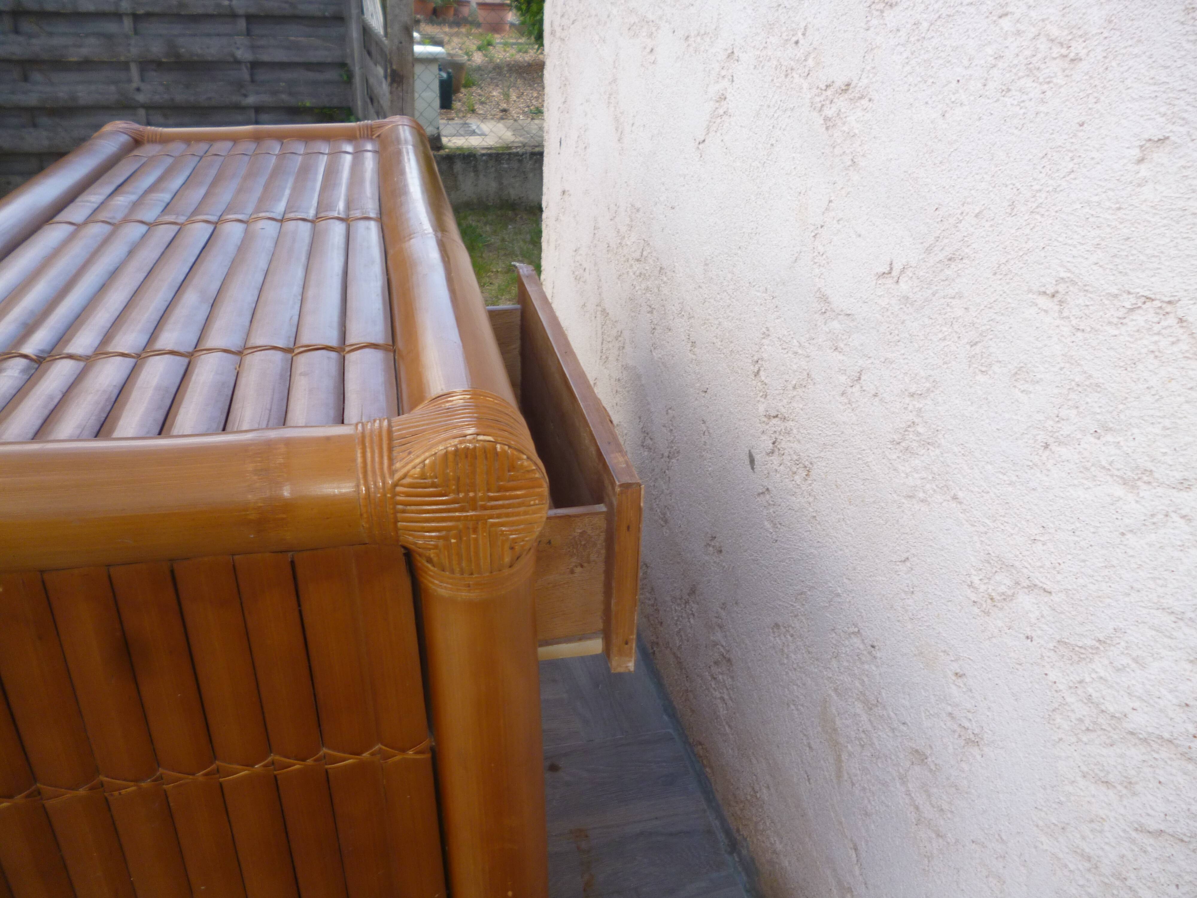 Commode bambou