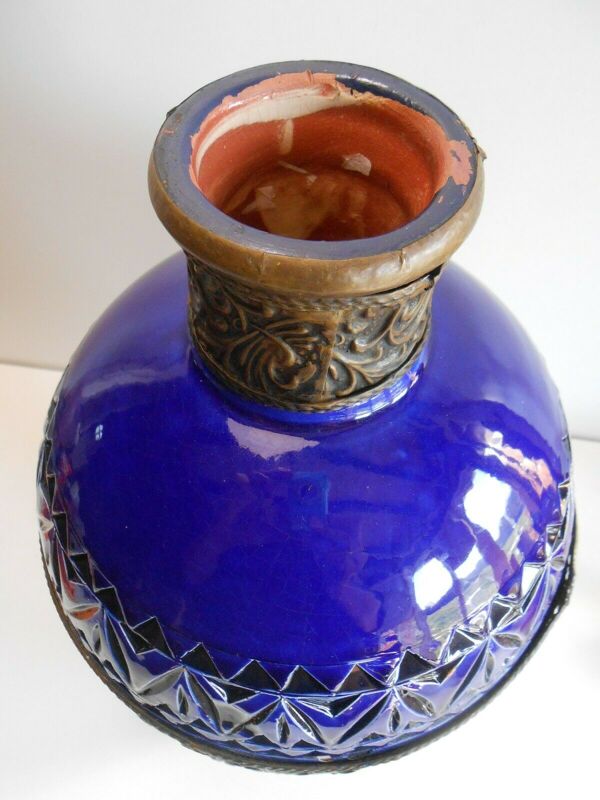 Pot vase terre cuite vernissée decor laiton