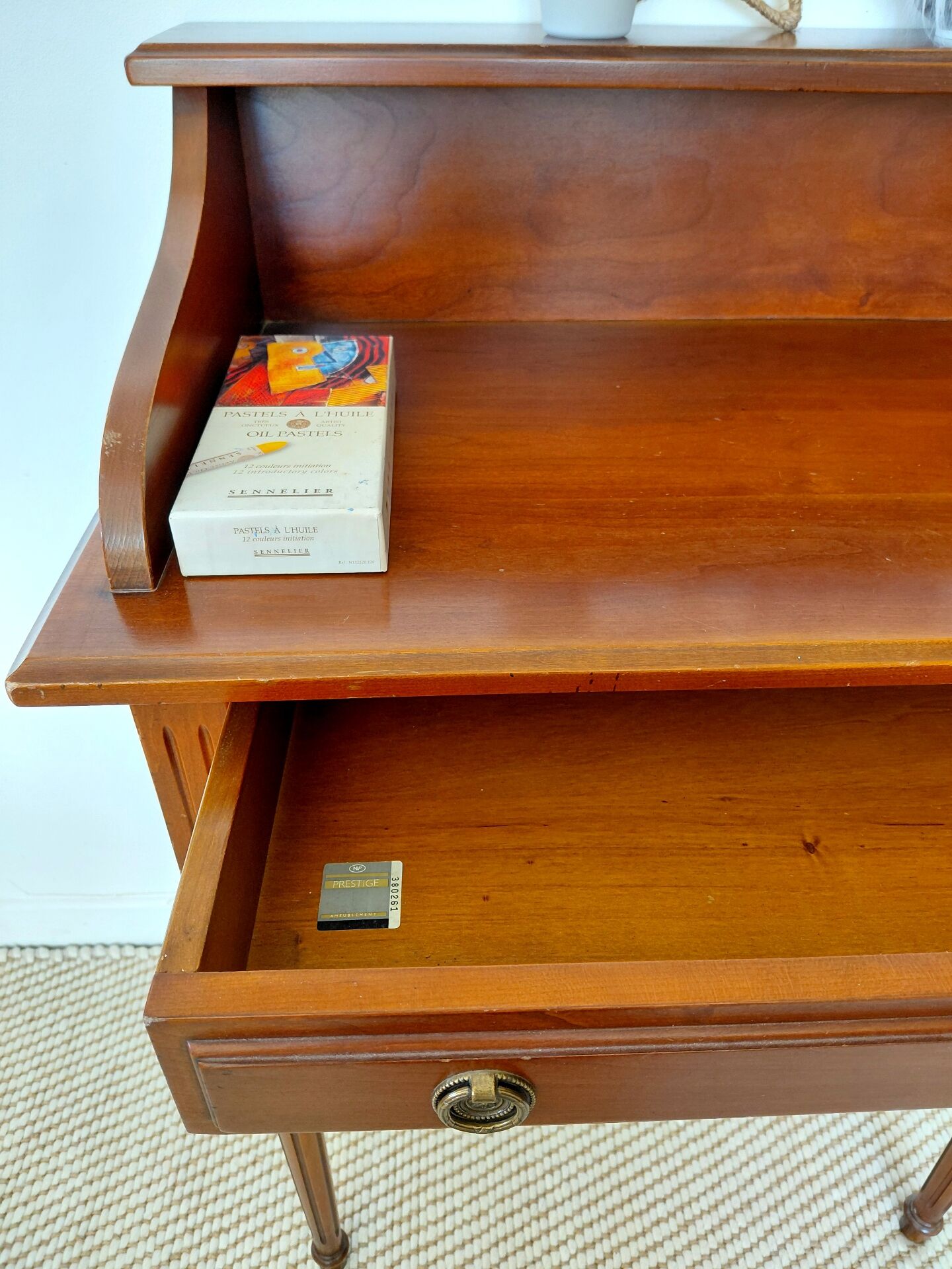 Bureau Bonheur du Jour in Louis XVI style - Cherry wood and Brass - NF P label.