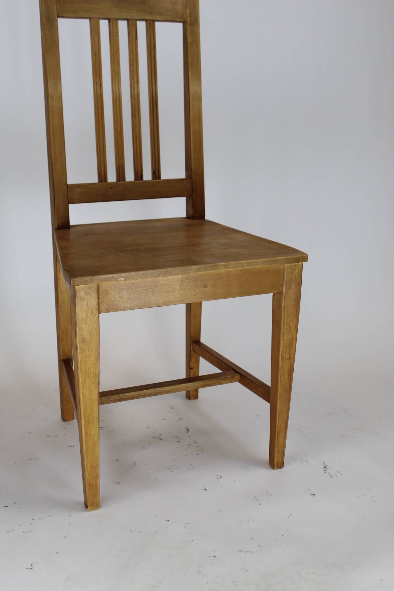 Solid beech chair with Scandinavian bistro wood seat