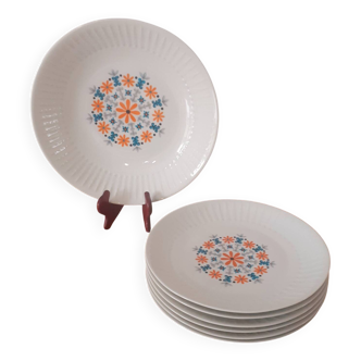 Dinnerware set