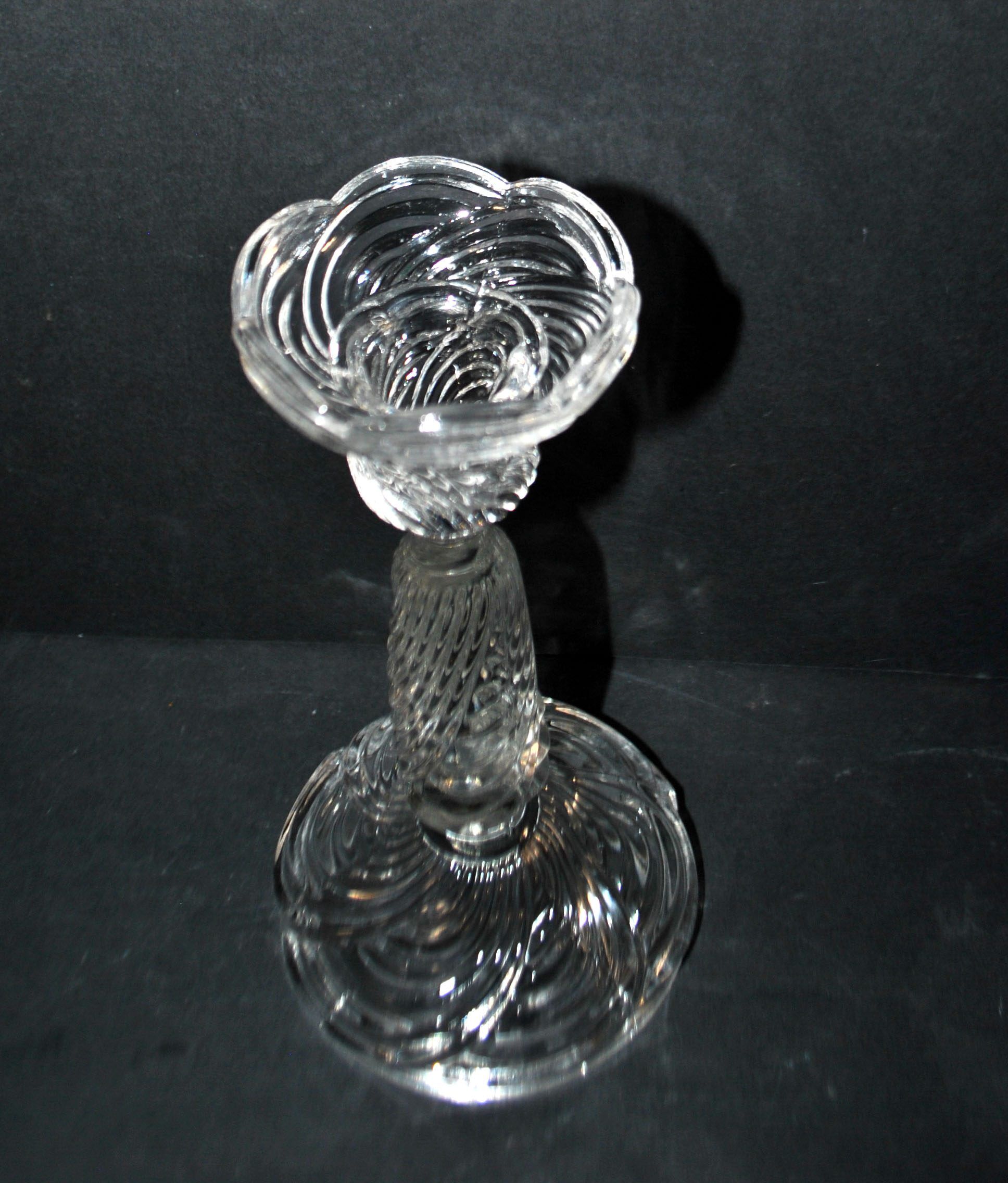 Portieux candlestick draped in moulded glass h22cm