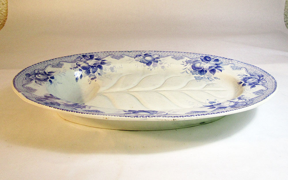 Fish dish Creil and Montereau