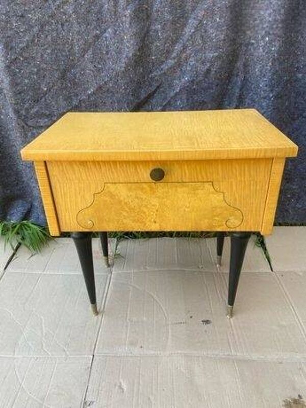 Table de chevet en bois avec pieds compas noirs et laiton, années 50-60