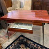 Formica table with retractable extension