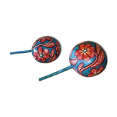 Paire de maracas artisanales mexicaines en calebasse peinte, années 60-70