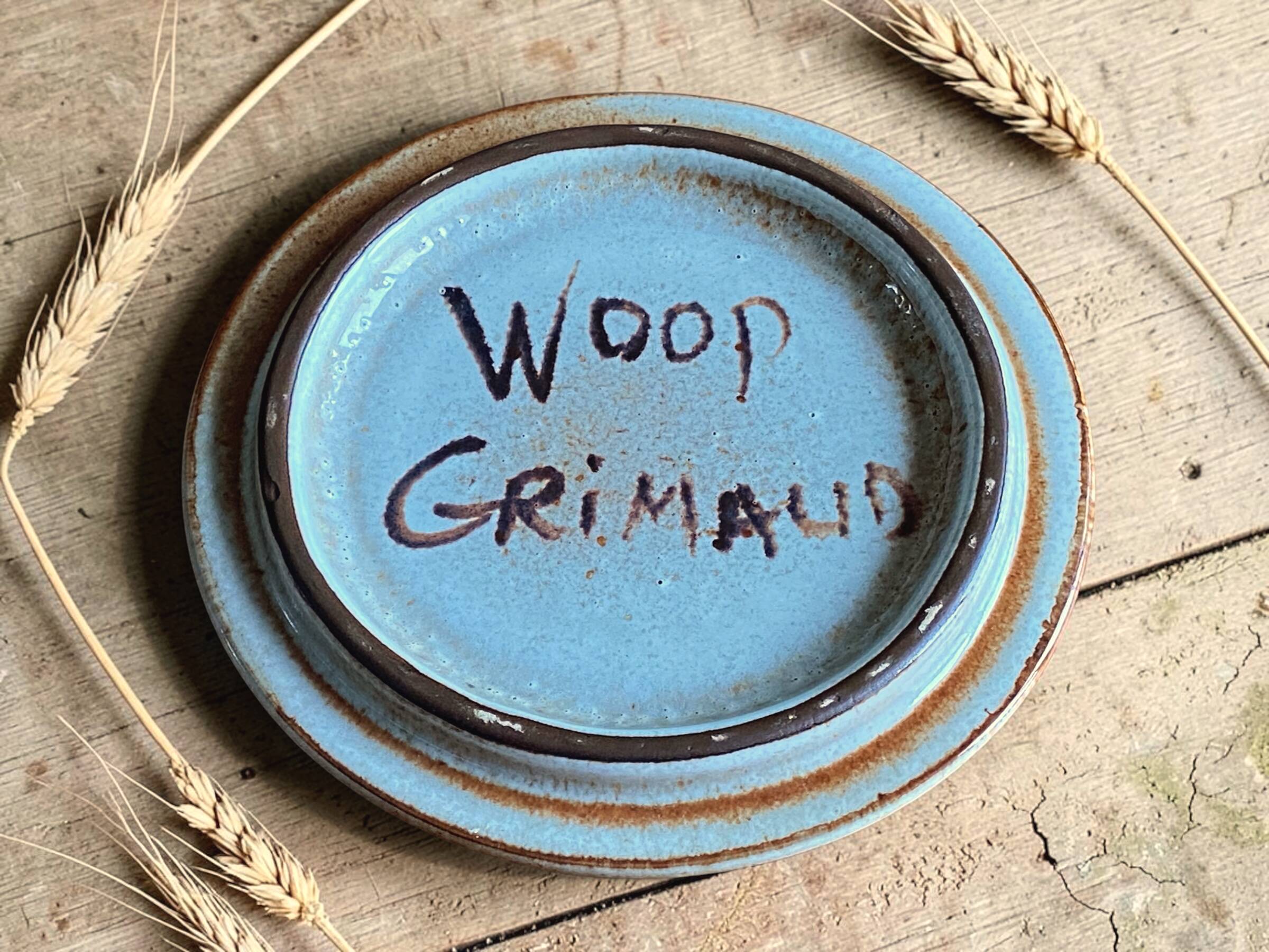 Vintage ceramic trivet by WOOP in Grimaud.