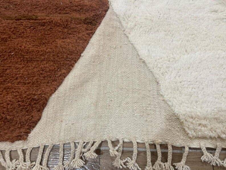 Authentic traditional handwoven Atlas Moroccan rug size 1.4/2.6.
