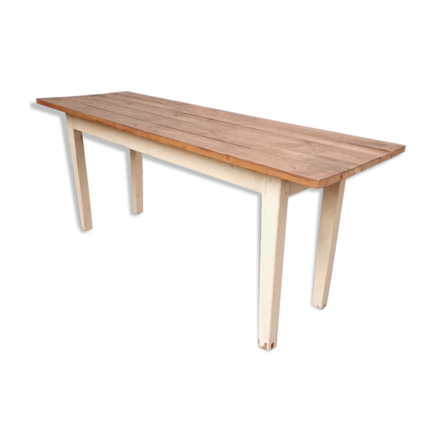 Fine and long farm table